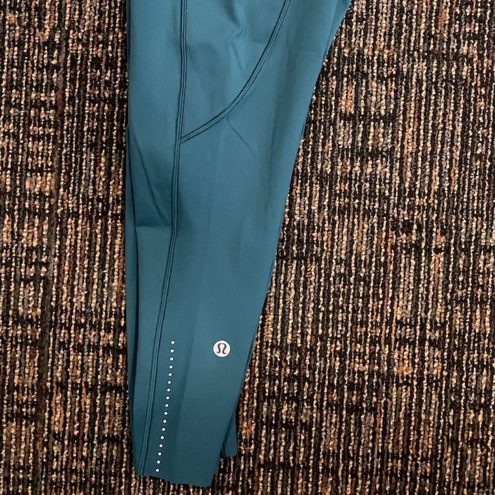 Lululemon Swift Speed High-Rise Crop 21"